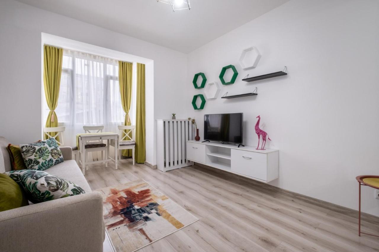 Laroka House Cosy And Modern Apartment Universitate-City Centre Bucharest Exterior photo