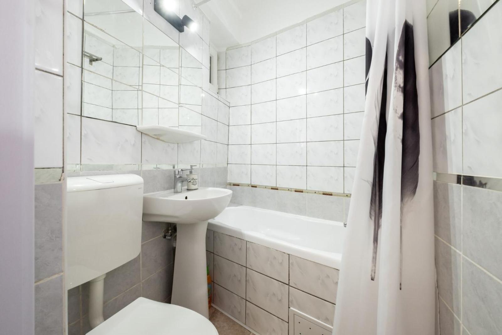 Laroka House Cosy And Modern Apartment Universitate-City Centre Bucharest Exterior photo