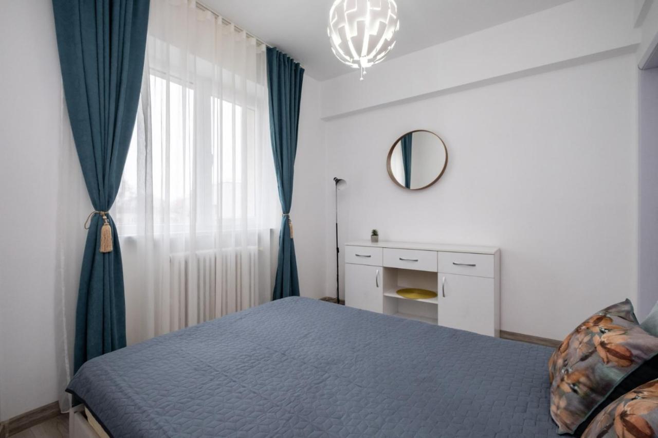 Laroka House Cosy And Modern Apartment Universitate-City Centre Bucharest Exterior photo